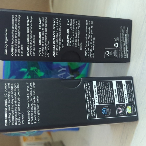 Sunday Riley Auto Correct - Picture 2 of 4